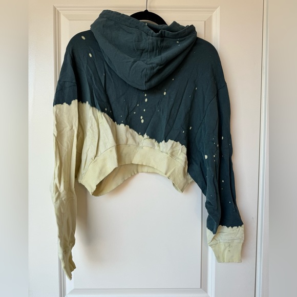 NWT Garage cropped sweatshirt - Picture 2 of 2